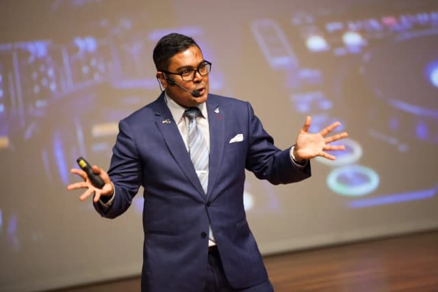 Leadership speaker Vietnam