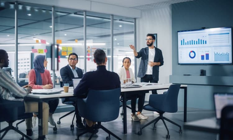 Building Stronger Sales Managers